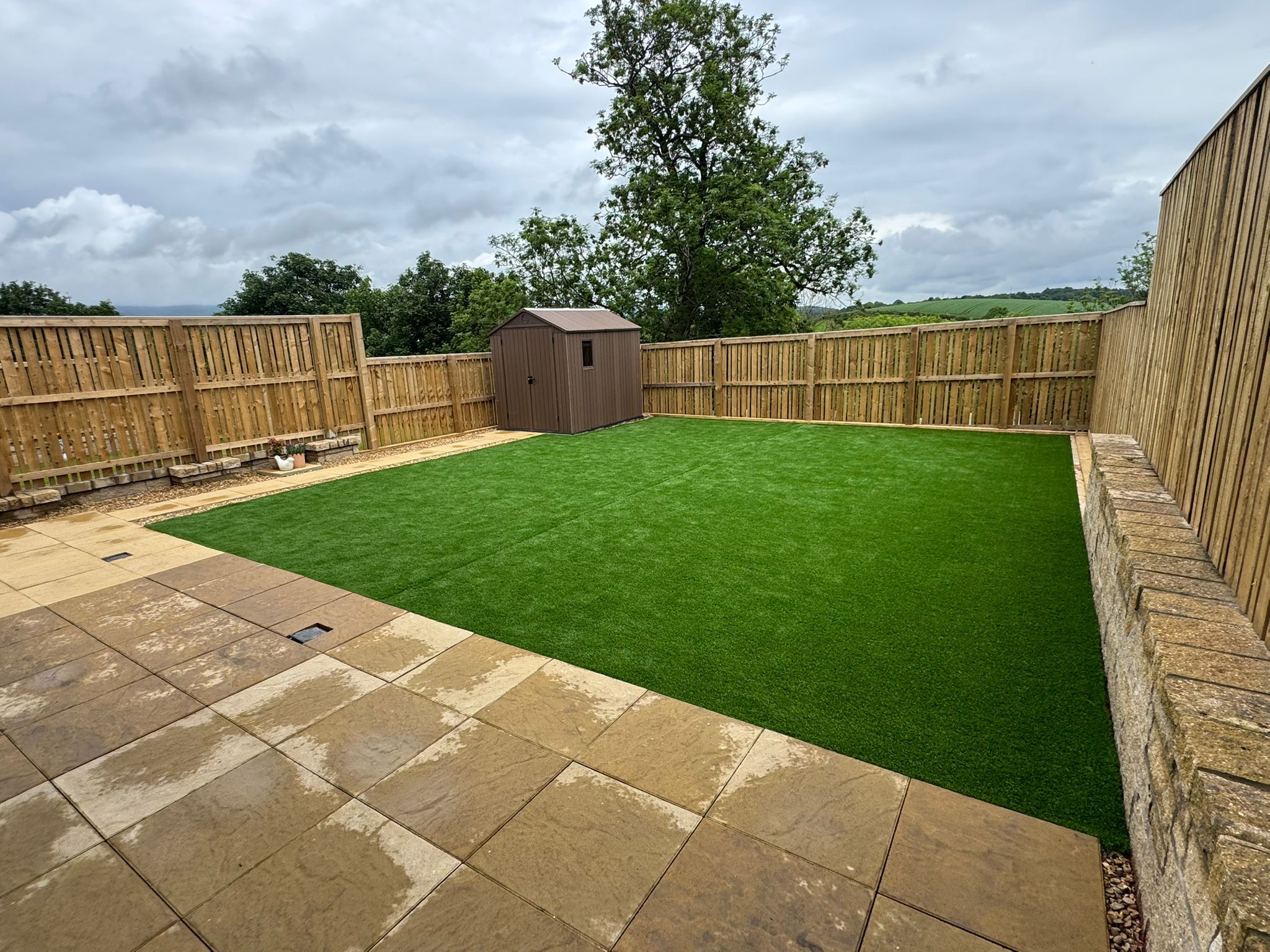 Artificial grass installation Glasgow by Lenzie Landscapes