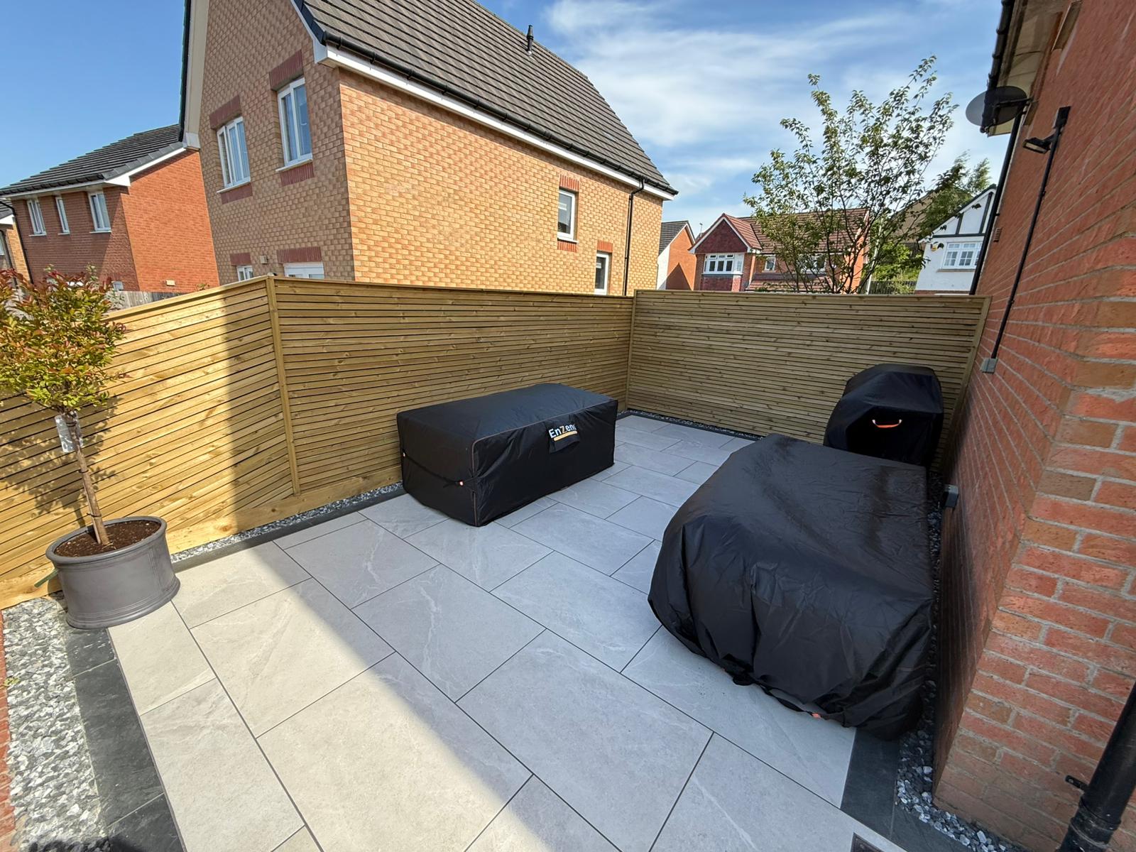 Porcelain patio Glasgow - completed project by Lenzie Landscapes