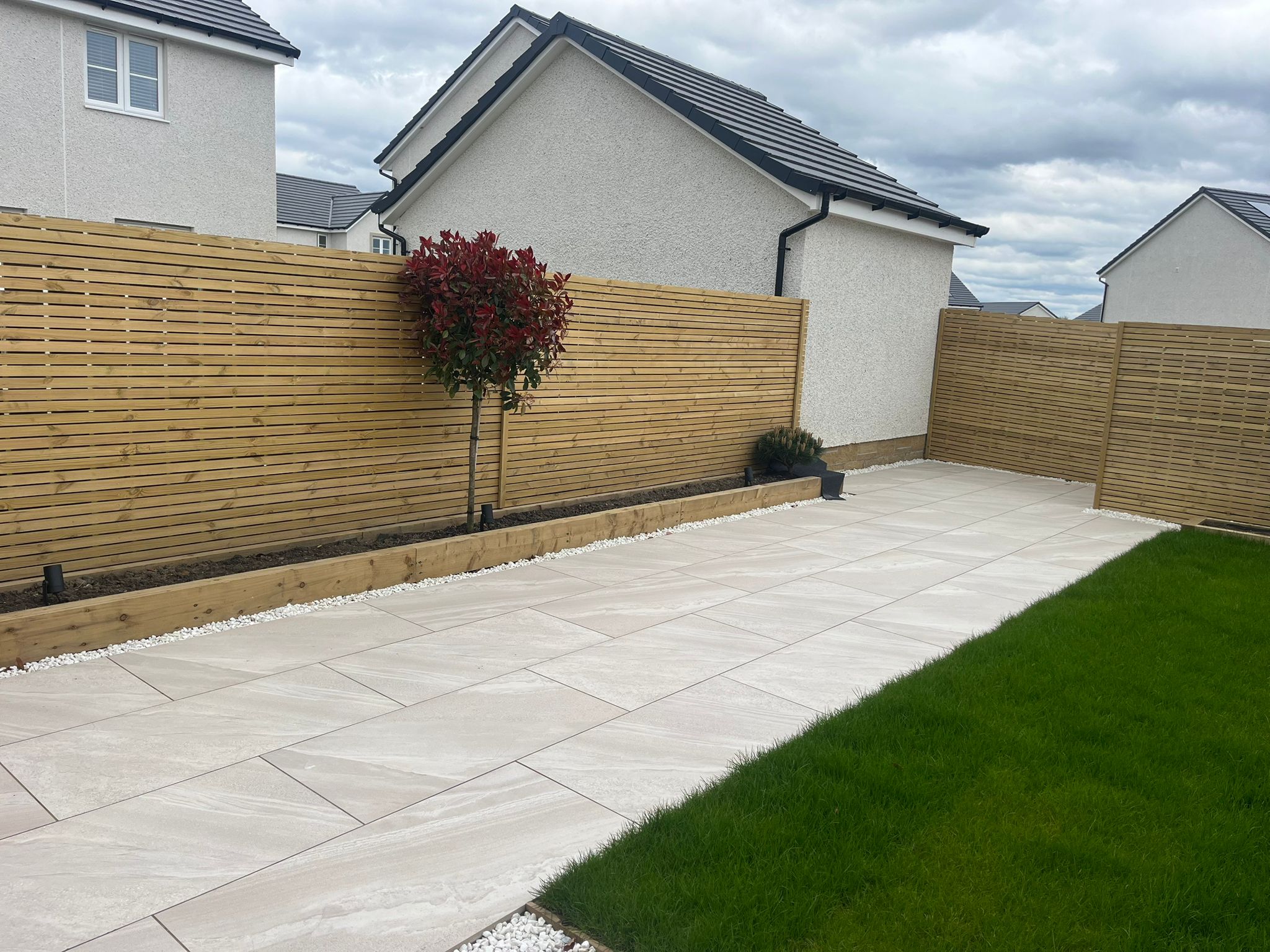 Porcelain patio project Glasgow by Lenzie Landscapes